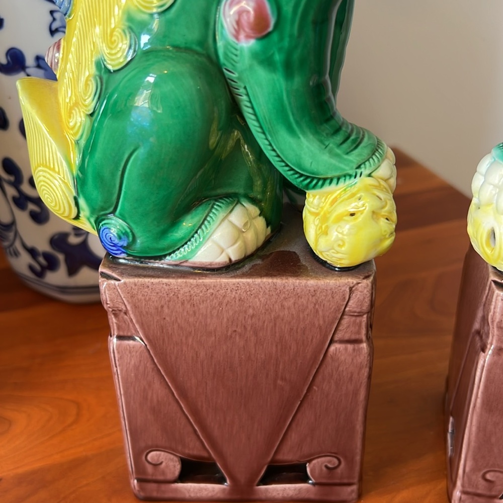 Large pair of antique colorful Chinese Foo Dog Statues - Picture 4 of 10